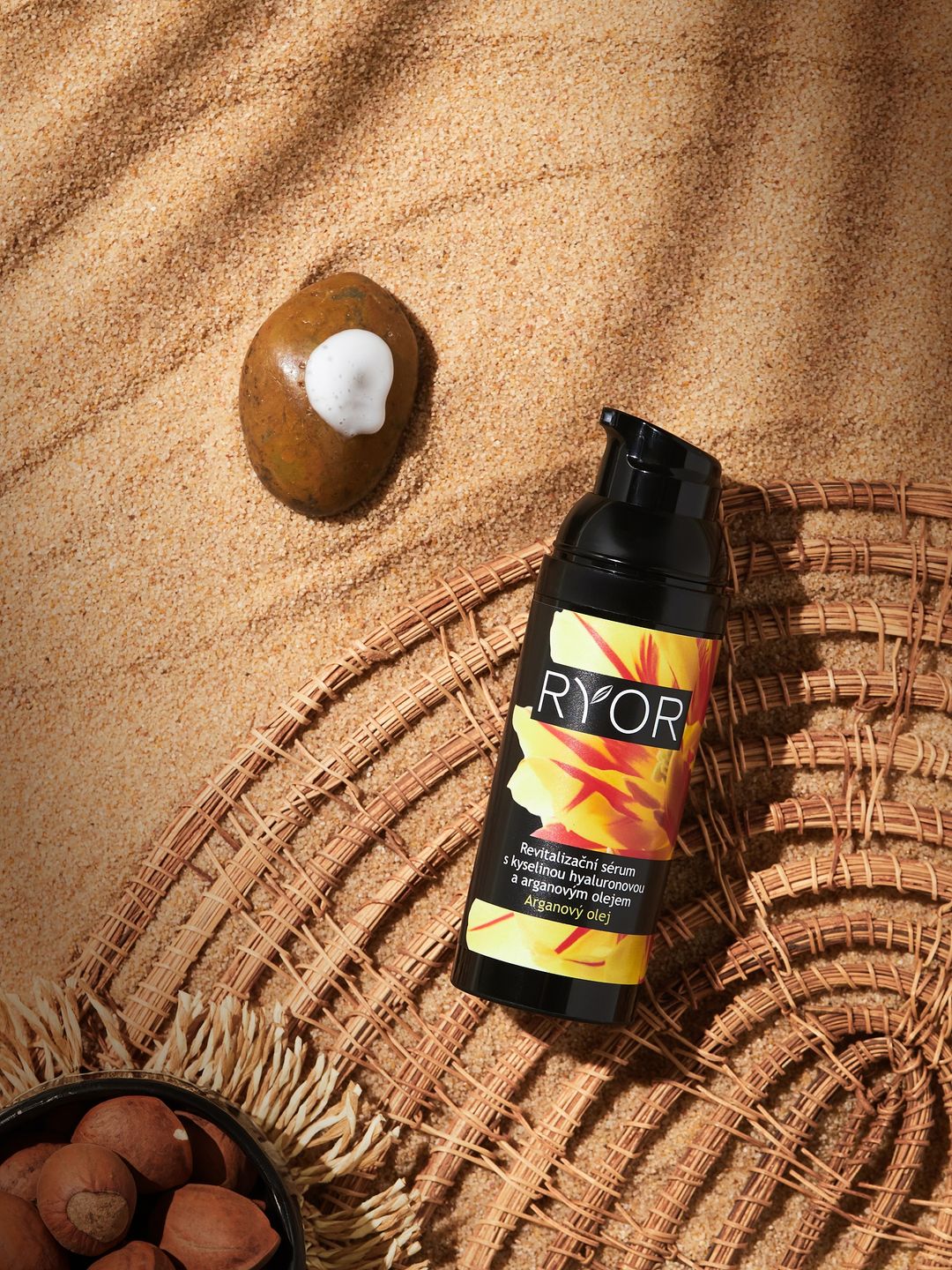 Revitalizační sérum s kyselinou hyaluronovou a arganovým olejem - galerie #2