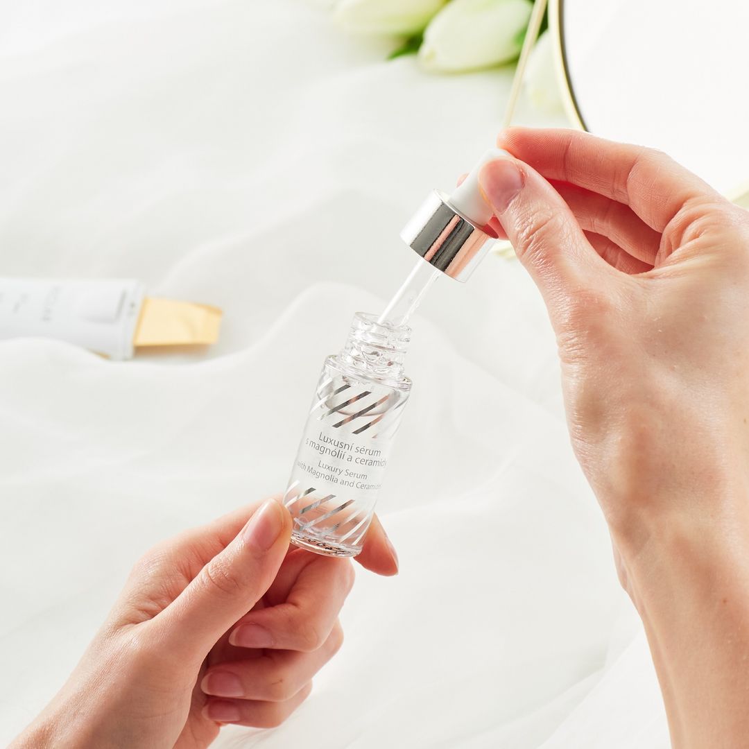 Luxusní sérum s magnólií a ceramidy - galerie #3
