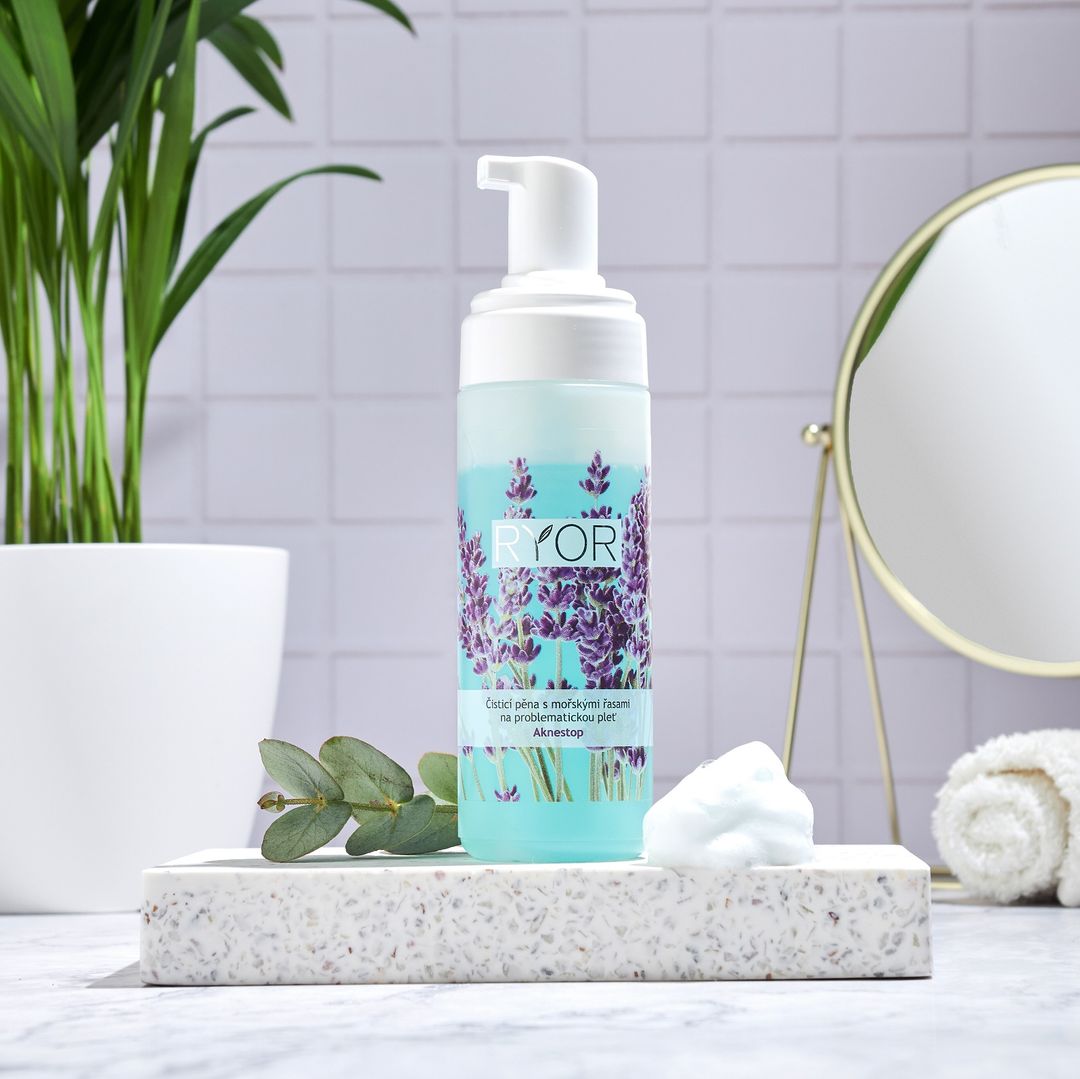 Čistiaca pena s morskými riasami na problematickú pleť - galéria #1