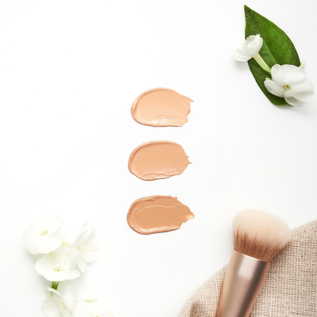 Rozjasňující make-up 8v1 LIGHT - galerie #2