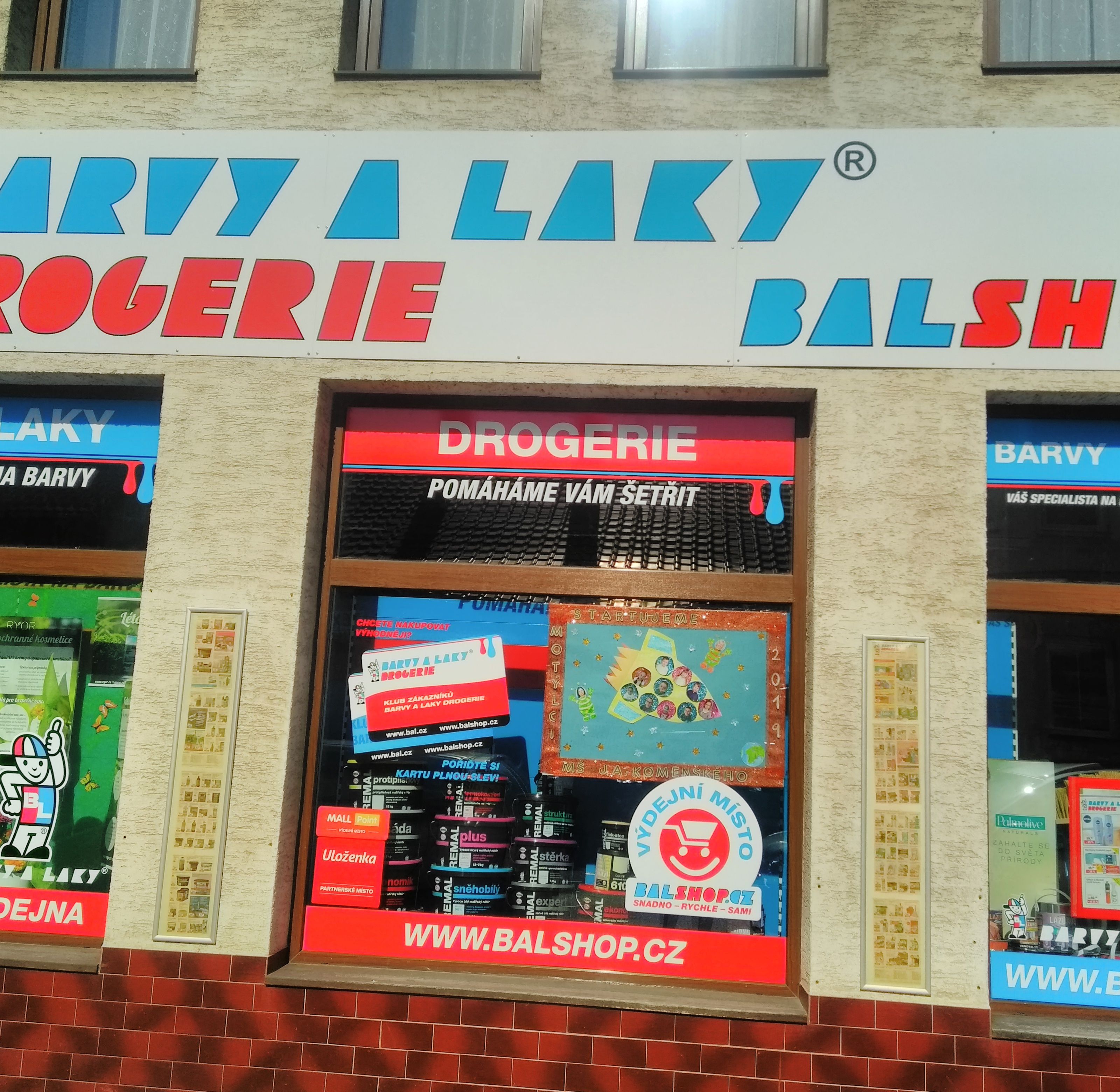 BARVY A LAKY DROGERIE