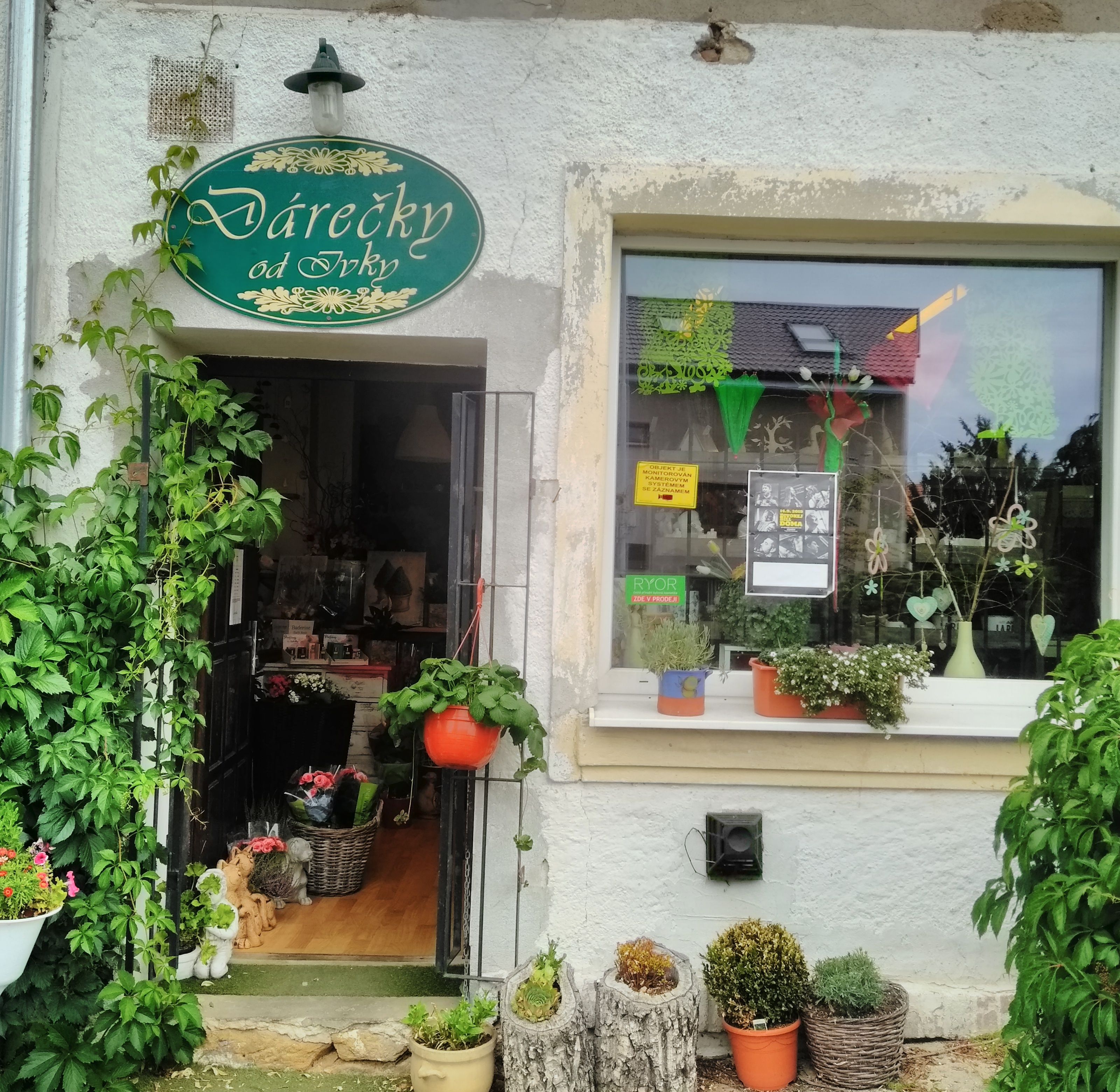 Dárečky a květiny od Ivky