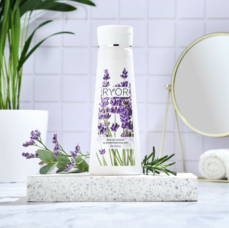 Bylinné tonikum na problematickou pleť