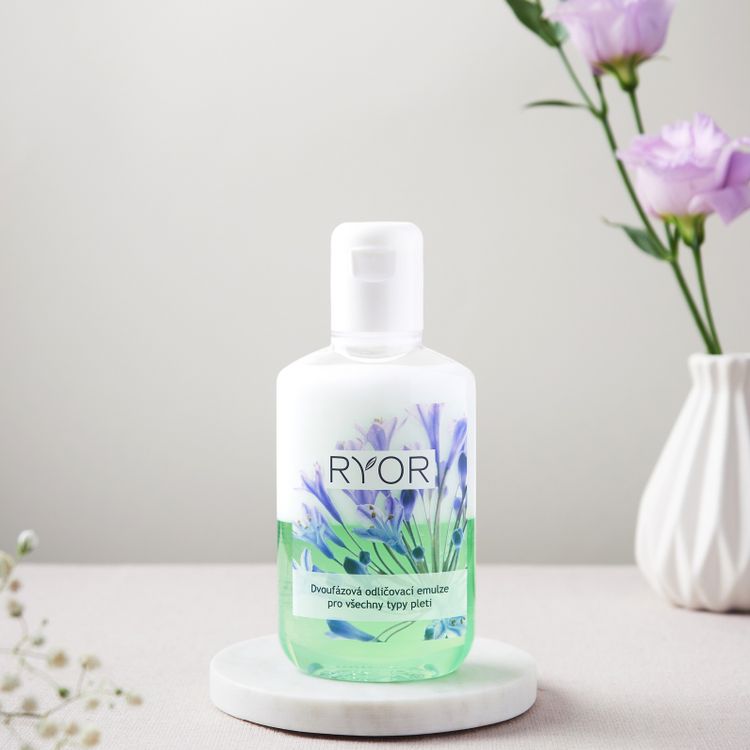 Dvoufázová odličovací emulze pro všechny typy pleti 150 ml